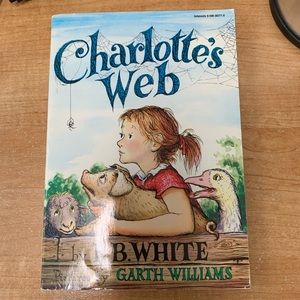 Charlottes Web Paper back